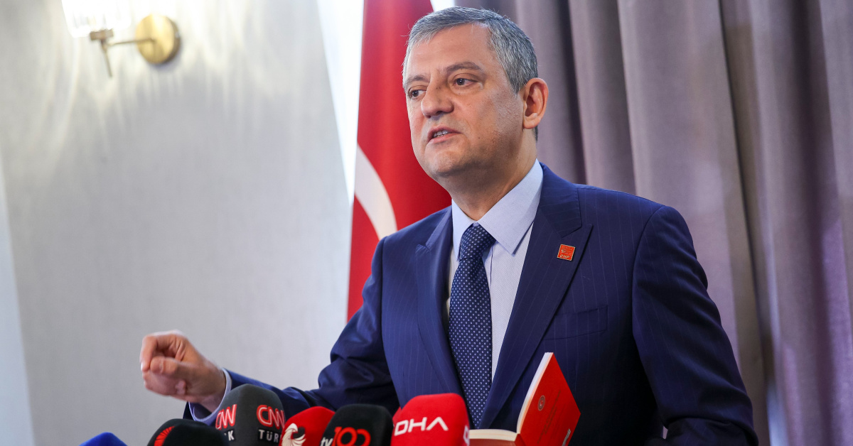 CHP Başkanı Özgür Özel DP Genel Başkanı Gültekin Uysal'aziyaret