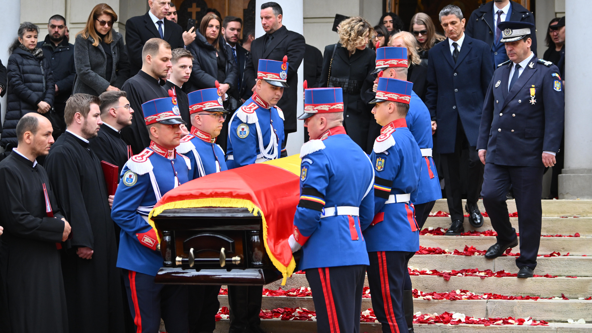 Mircea Lucescu son yolculuğuna uğurlandı - Futbol Haberleri