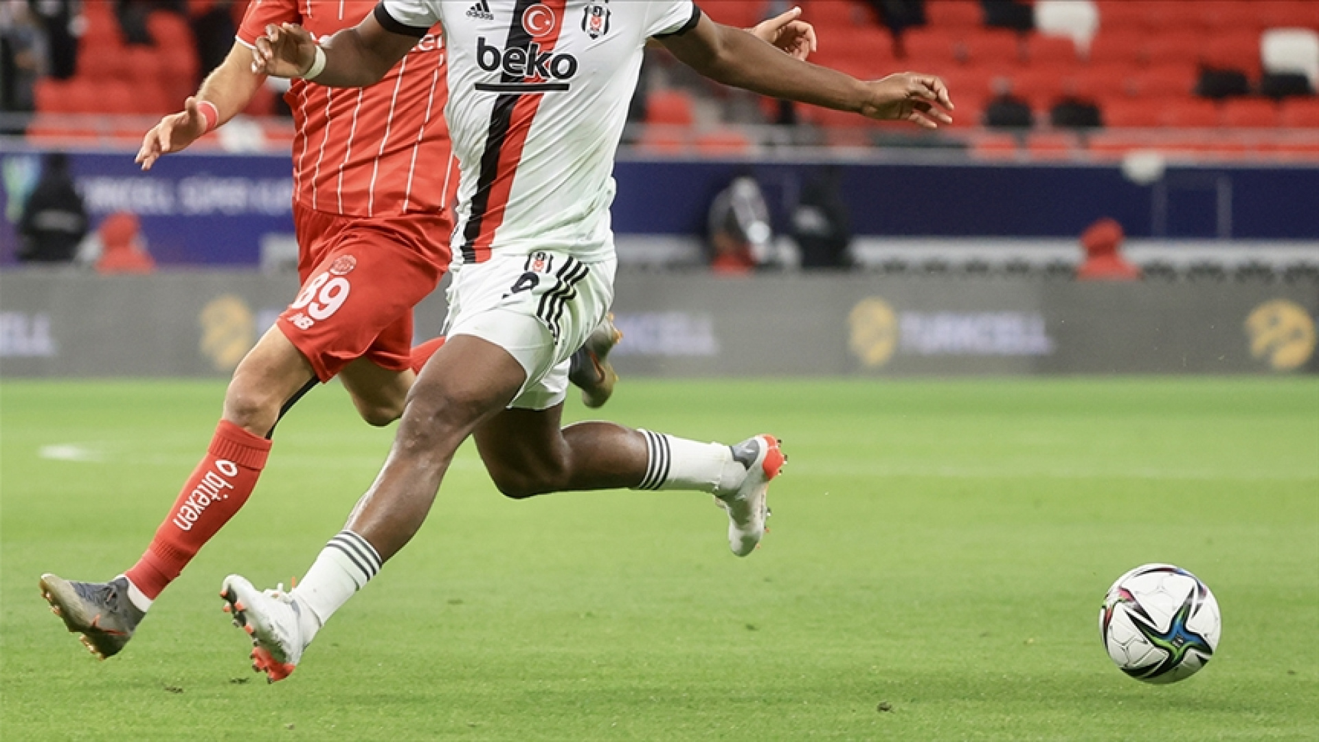 Süper Lig Fikstürü: Beşiktaş - Antalyaspor maçı ne zaman, saat kaçta, hangi kanalda?