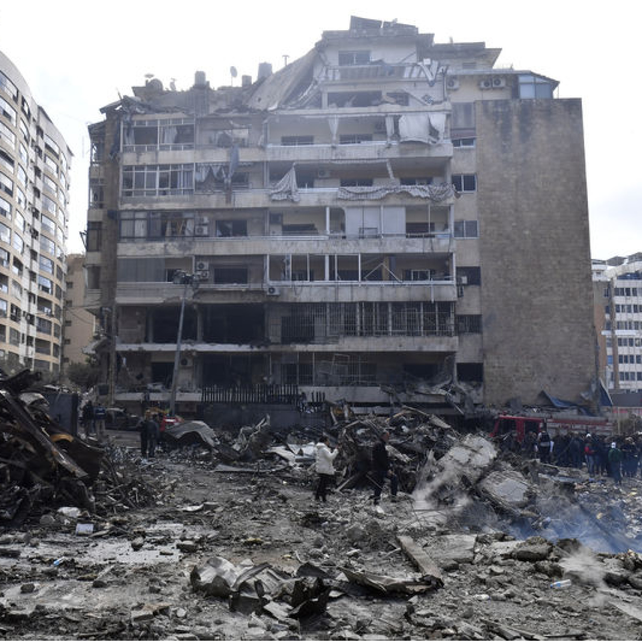 İran basını: İsrail saldırılarını durdurmak zorunda kaldı