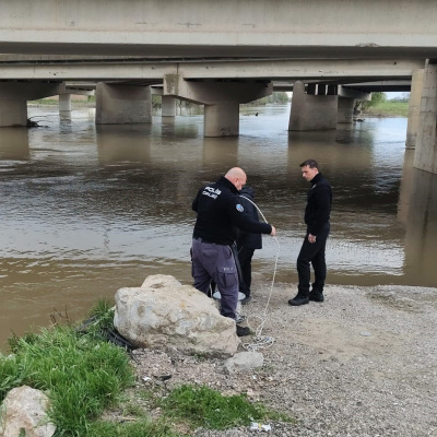 Kestirmeden gideyim derken kanala uçtu