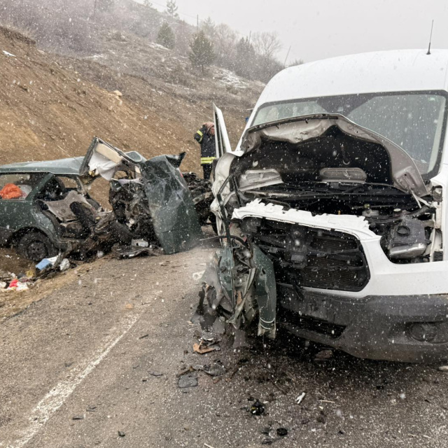 Öğretmen servisi kaza yaptı: 1 ölü, 9 yaralı