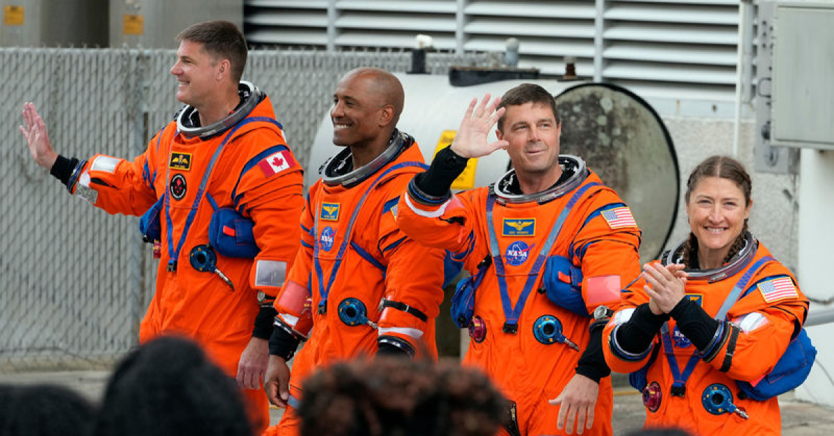 Artemis II astronotları Dünya'yadöndü