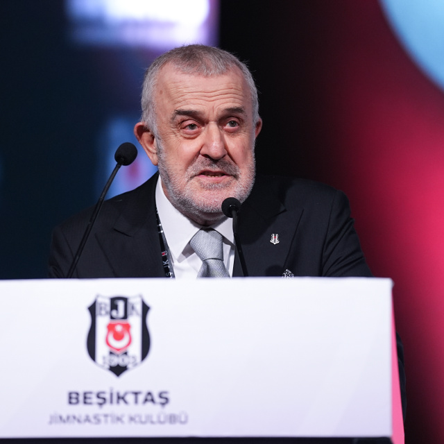 "Siyah-beyaz bayrağı daha yükseklere taşıyacağız"