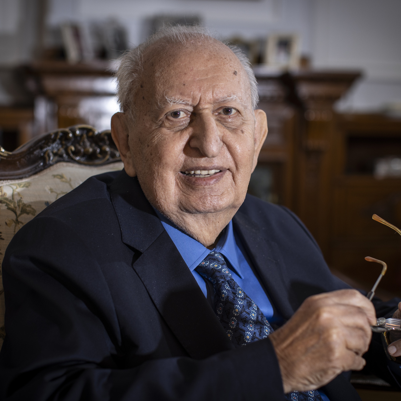 Siyasi Mirasın Son Kalesi: Hüsamettin Cindoruk Hayatına Veda Etti