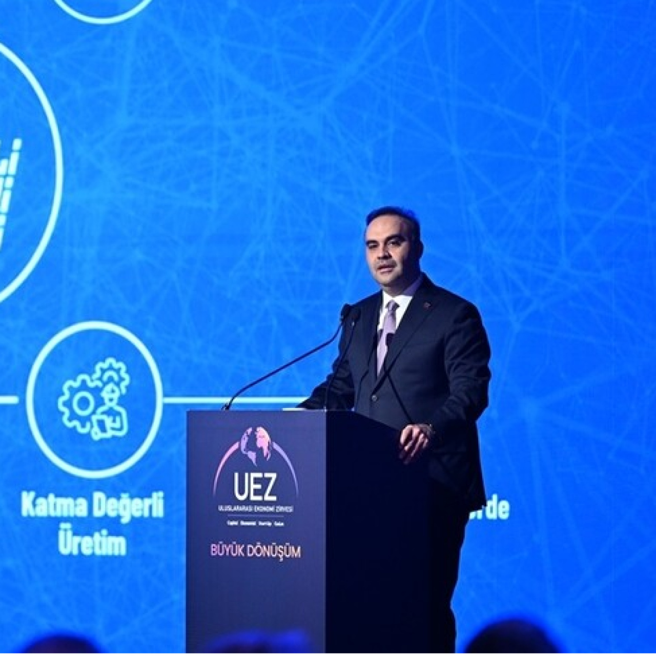 "Askeri İHA pazarının üçte ikisi Türk firmalarının elinde"