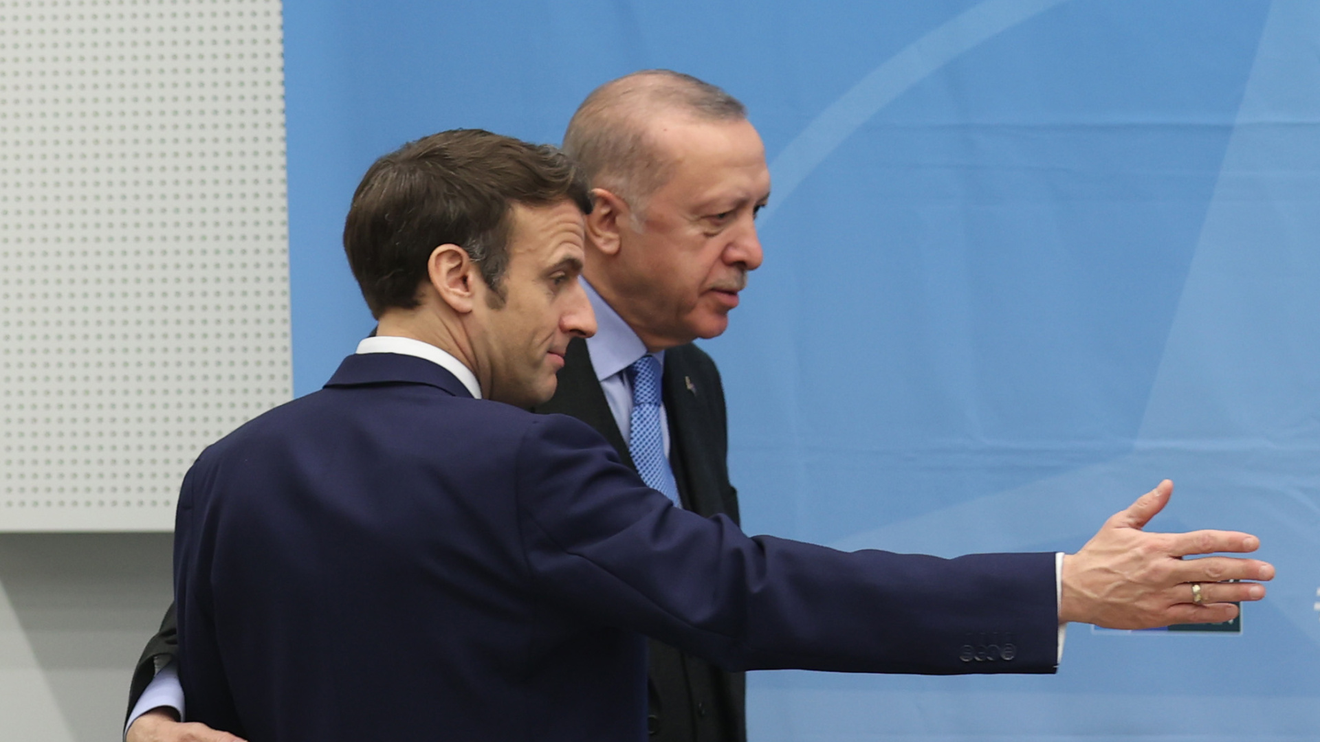 Cumhurbaşkanı Erdoğan, Fransız lider Macron'la görüştü | Dış Haberler