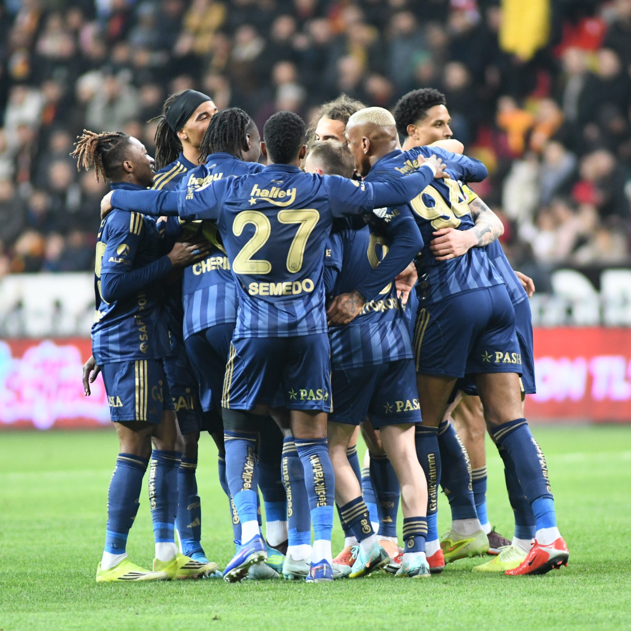 Kayseri'de Fenerbahçe şov!