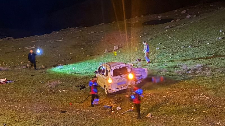 Şarampole devrildi: 1 ölü, 1 yaralı