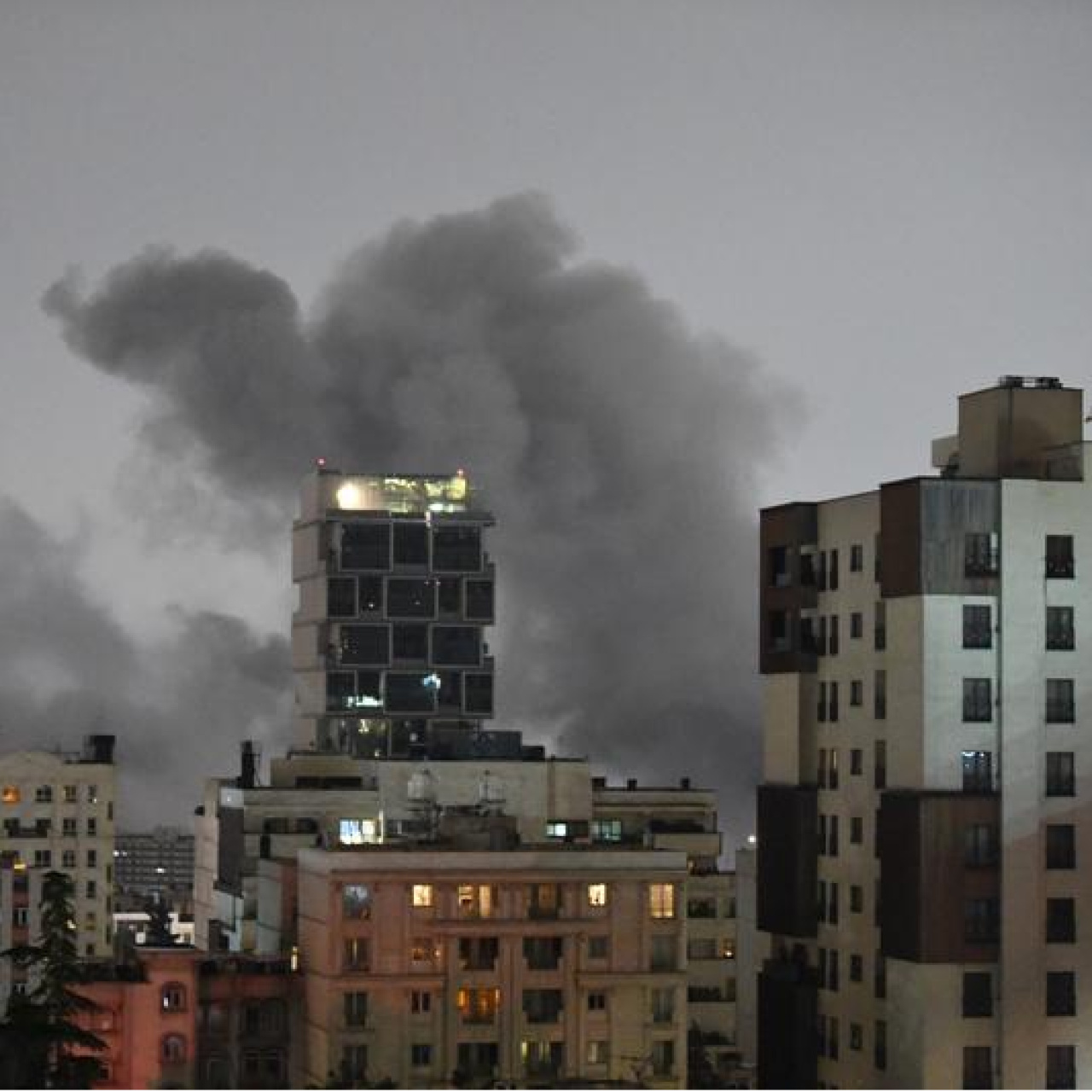 İsrail'den İran'a yeniden saldırı iması