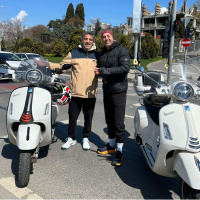 Yolda karşılaştılar