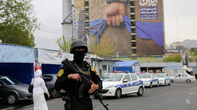 İran Devrim Muhafızları'ndan Hürmüz Boğazı açıklaması