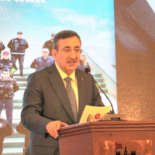 Yılmaz: Barış ile sonuçlanmasını diliyoruz