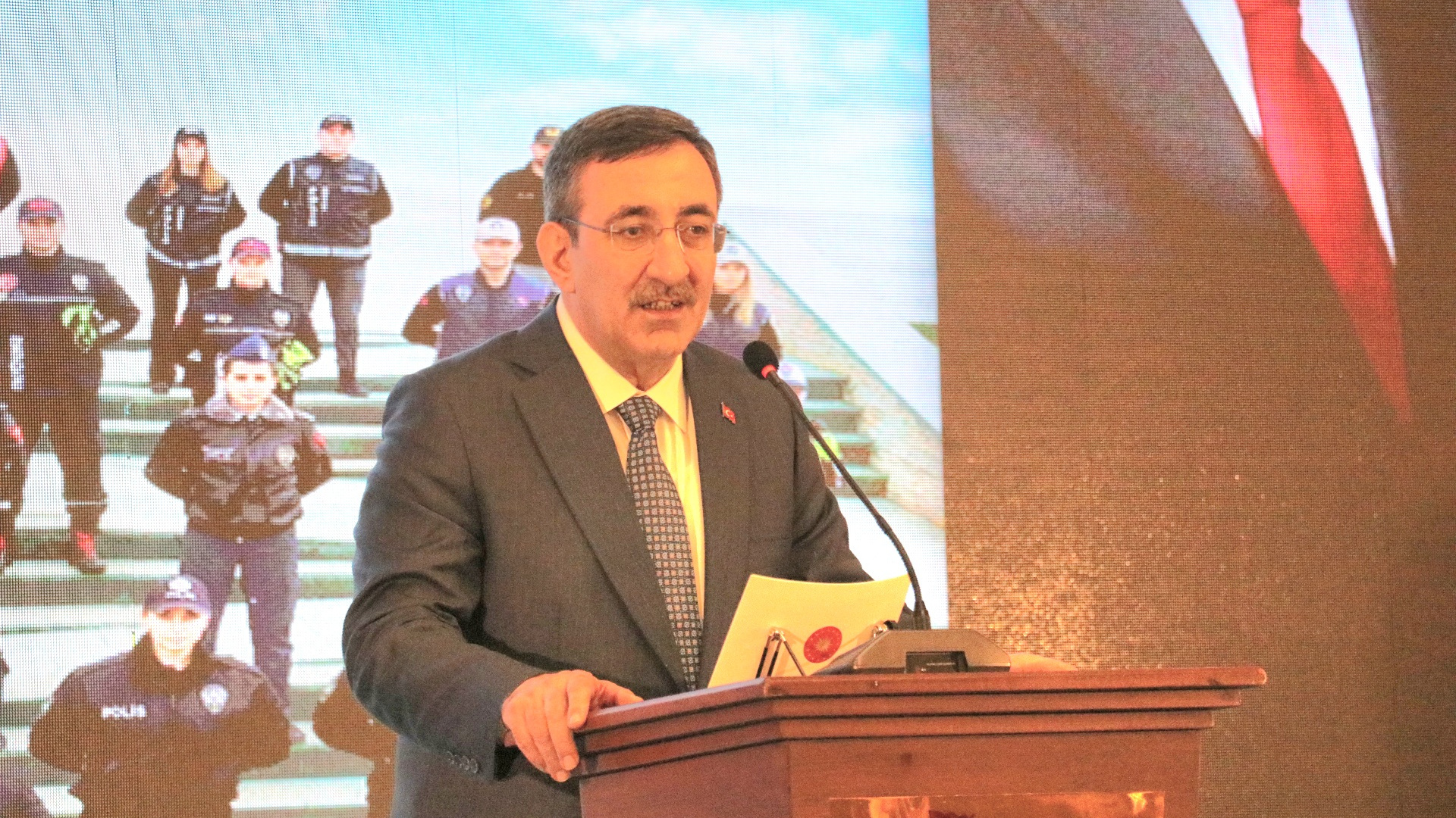 Cumhurbaşkanı Yardımcısı Yılmaz: ABD-İran Müzakerelerinin Kalıcı Barış Getirmesini Diliyoruz