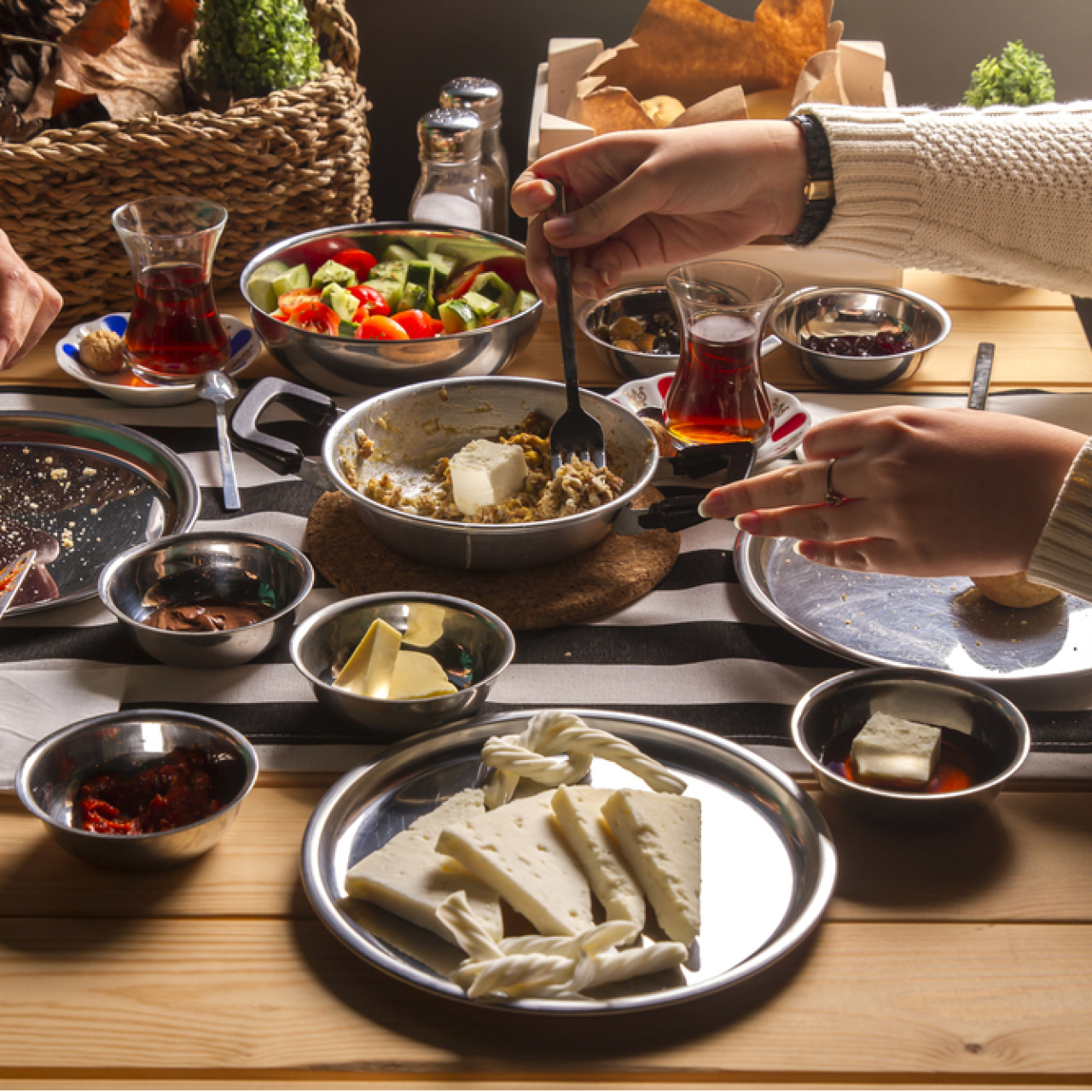 Neden her akşam aynı yemeği yiyemiyoruz?