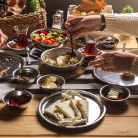 Neden her akşam aynı yemeği yiyemiyoruz?