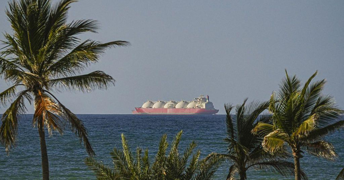 Hürmüz Boğazı'nda Abluka Başladı - İran ve Batı Ülkeleri Arasında Tension