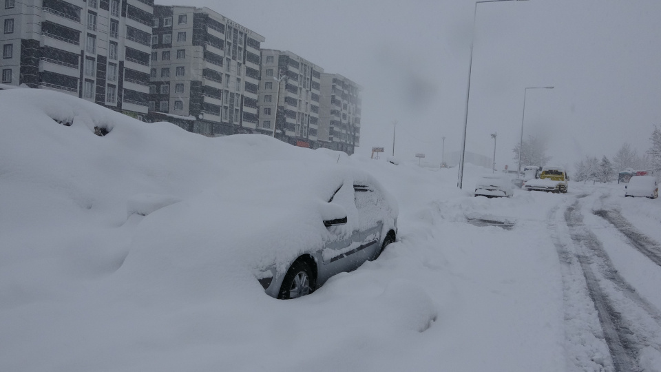 Nisanda 111 yol kapandı