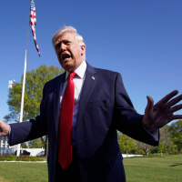 WSJ: Trump İran'a sınırlı saldırıları değerlendiriyor