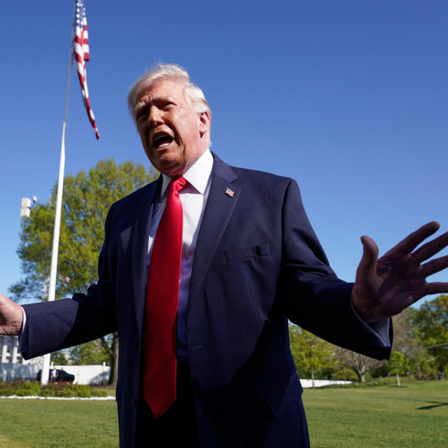 WSJ: Trump İran'a sınırlı saldırıları değerlendiriyor