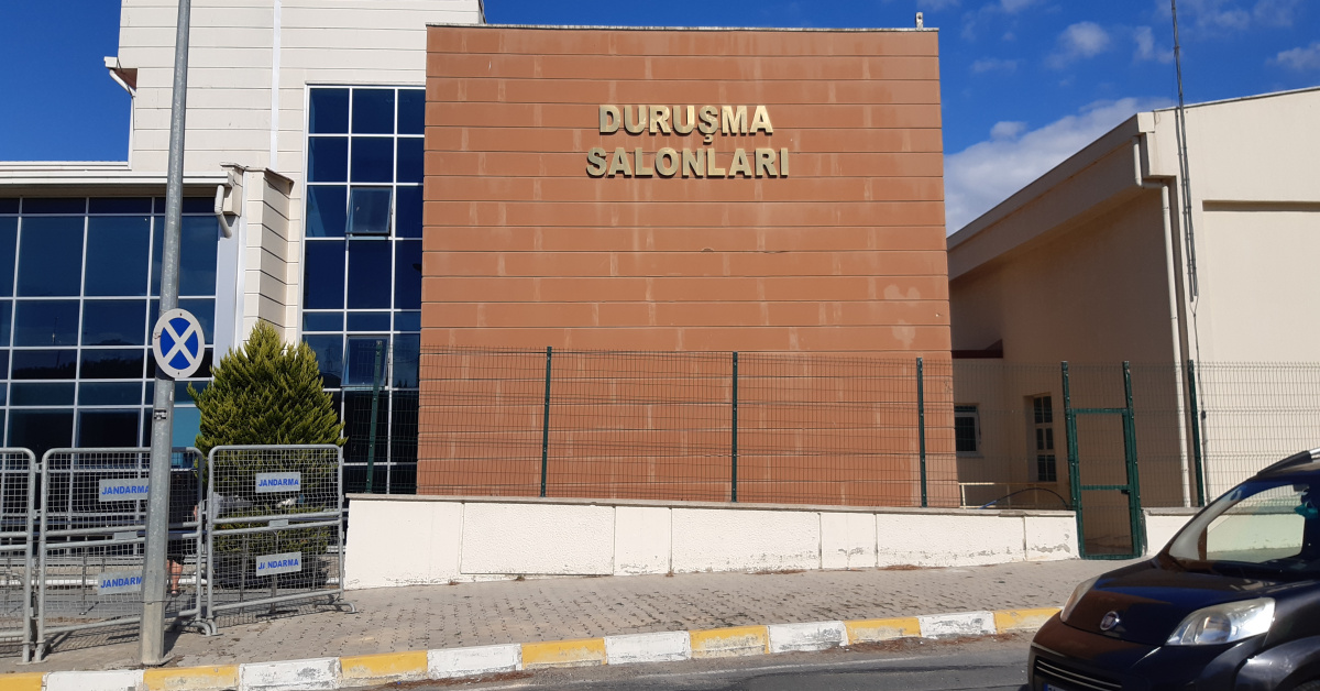 İBB'yeyönelik 'Yolsuzluk' davasında Ekrem İmamoğlu'nun savunması alındı