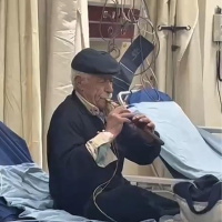 "Acımı hafifletiyor" deyip acil serviste çaldı