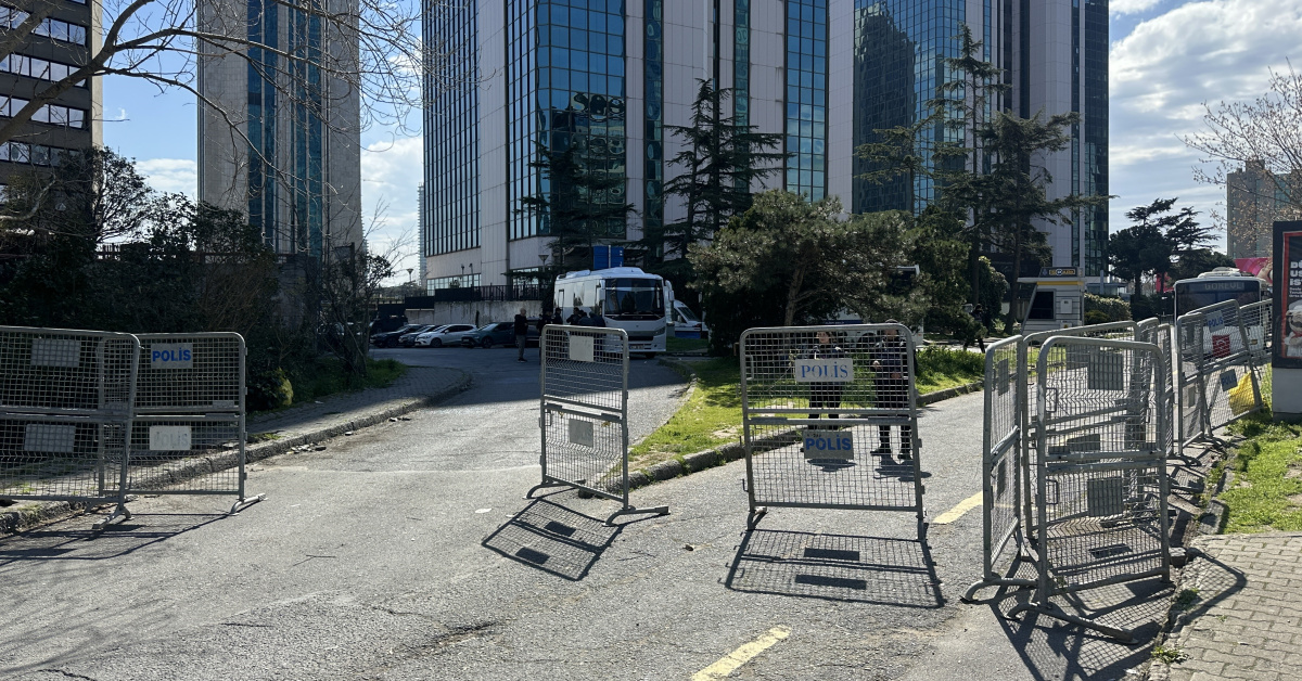 Beşiktaş saldırısında 3 şüpheli adliye gittiler