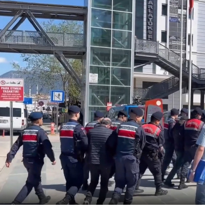 Reçeteden uyuşturucu satışı: 5 tutuklama