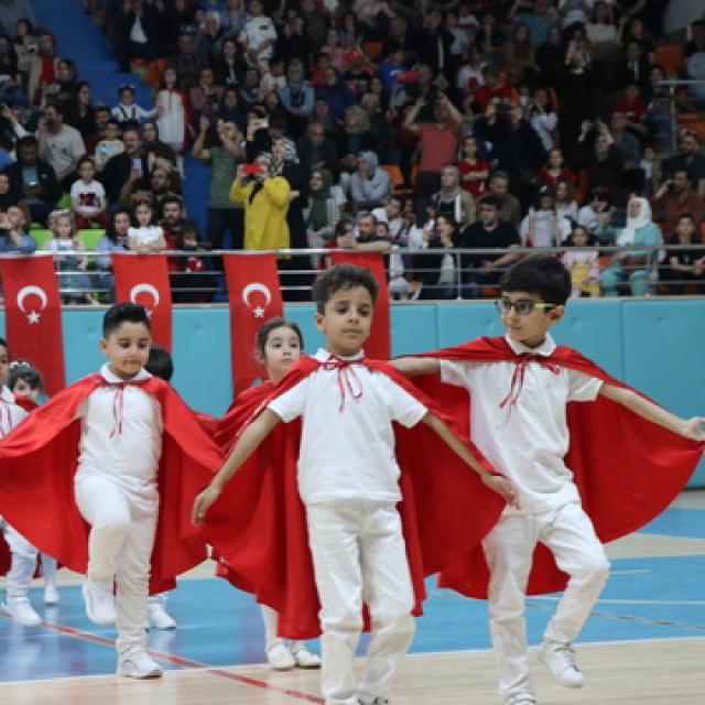 23 Nisan’da okullar açık mı?