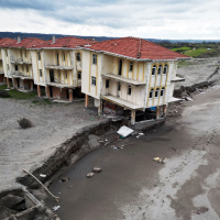 Sakarya'da korkutan görüntü! Sebebi kıyı erozyonu!