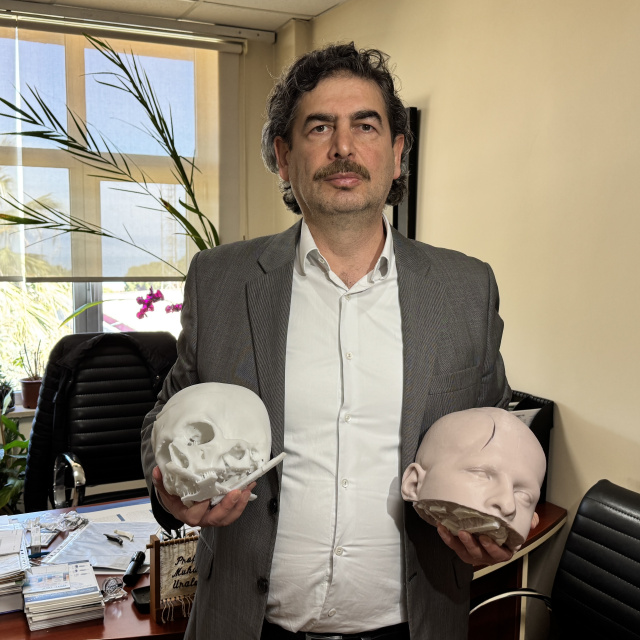 Yüzdeki şekil bozukluğu 3 boyutlu teknolojiyle düzeltildi