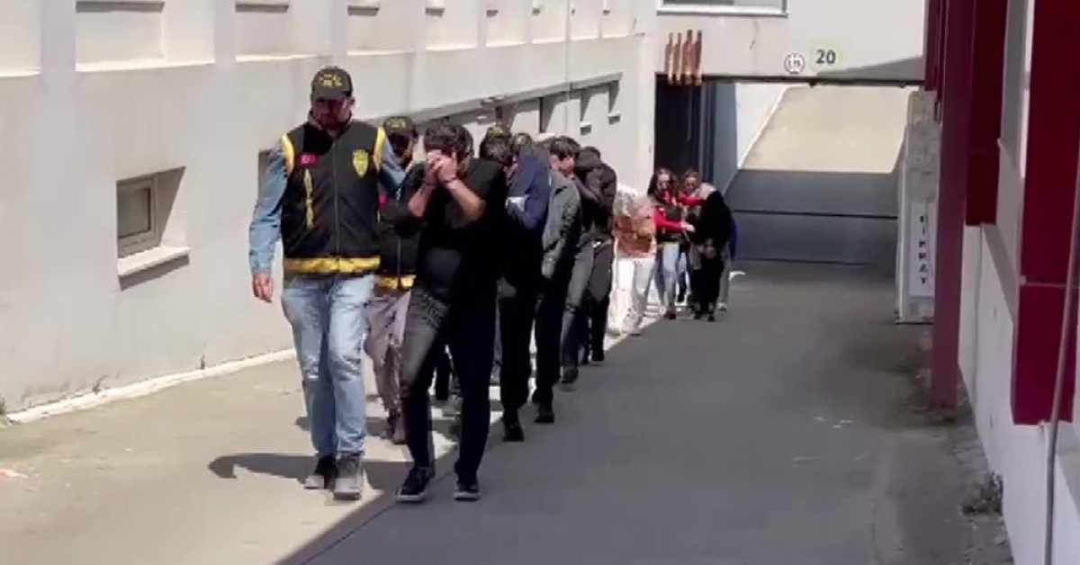 Adana'da Fuhuş Baskını: 9 Kadın Kurtuluşu ve 9 Tutanma