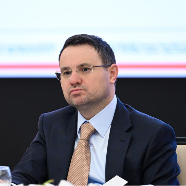 "2 bin 707 FETÖ'cünün peşindeyiz"