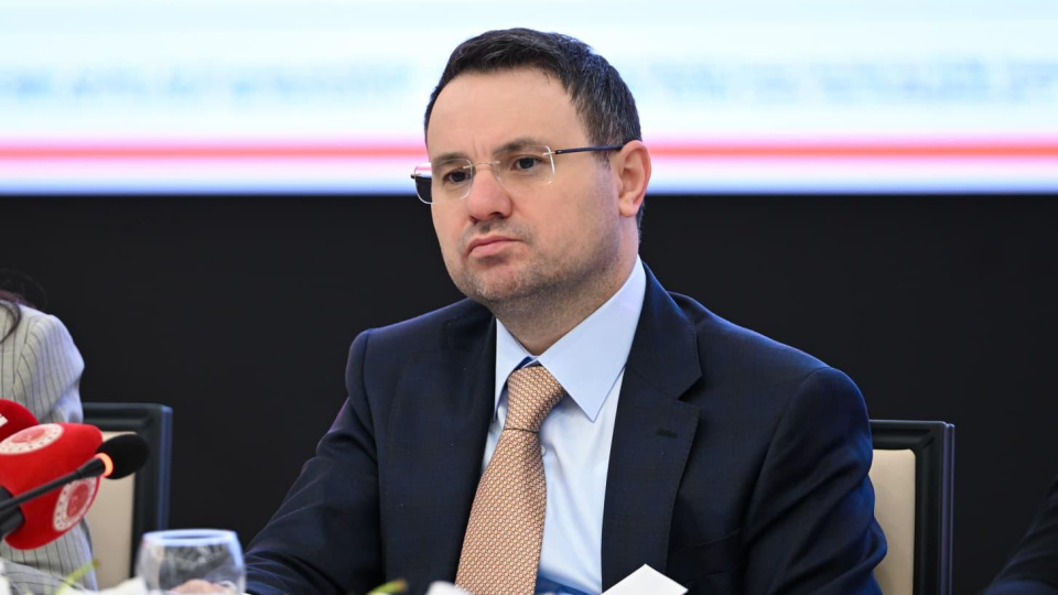 "2 bin 707 FETÖ'cünün peşindeyiz"