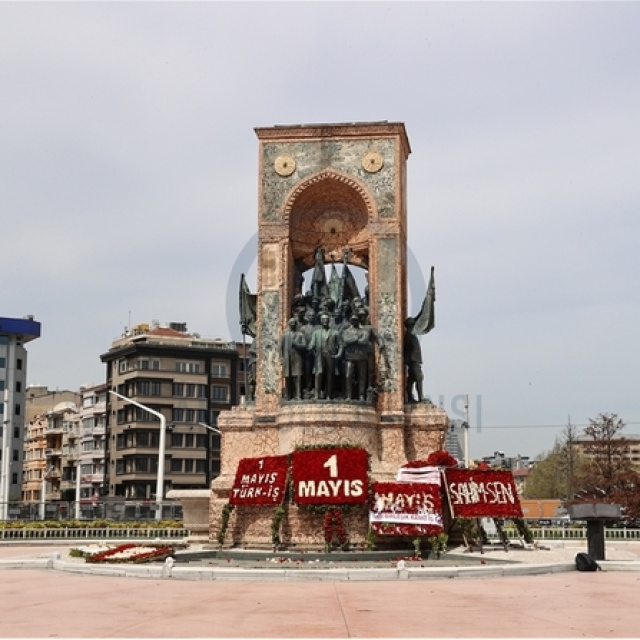 1 Mayıs resmi tatil mi?