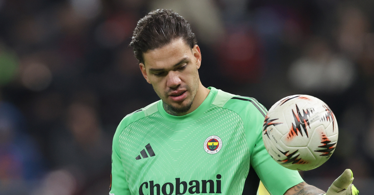 Fenerbahçeli Ederson'ayabancı madde atan şahs savcılığa sevk edildi