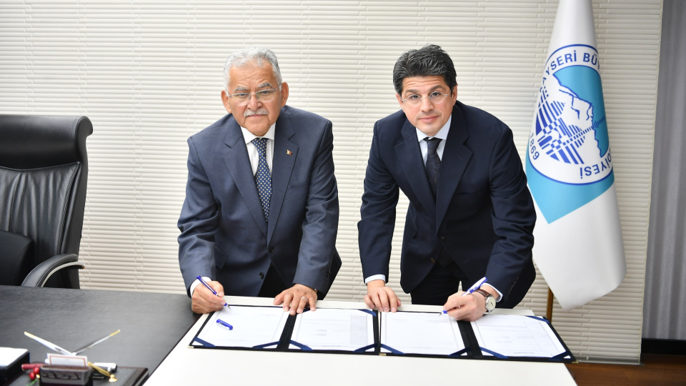 Erciyes'e Türkiye'nin en uzun "Dağ Kızağı"