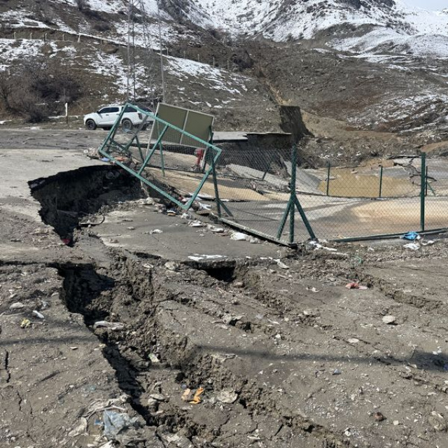 Hakkari'de katı atık tesisi zarar gördü