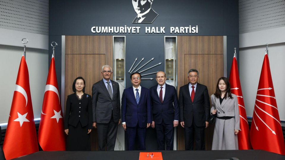Çin Komünist Partisi, CHP'yi ziyaret etti