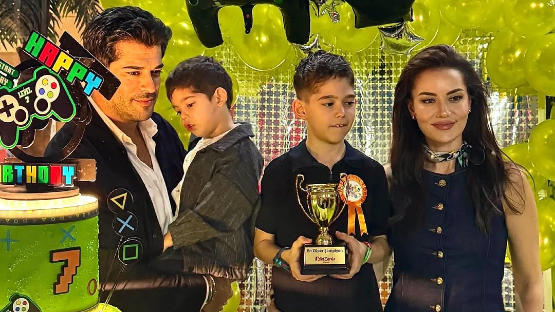 Burak Özçivit ve Fahriye Evcen, Oğulları Karan'ın 7. Yaşını Kutladı