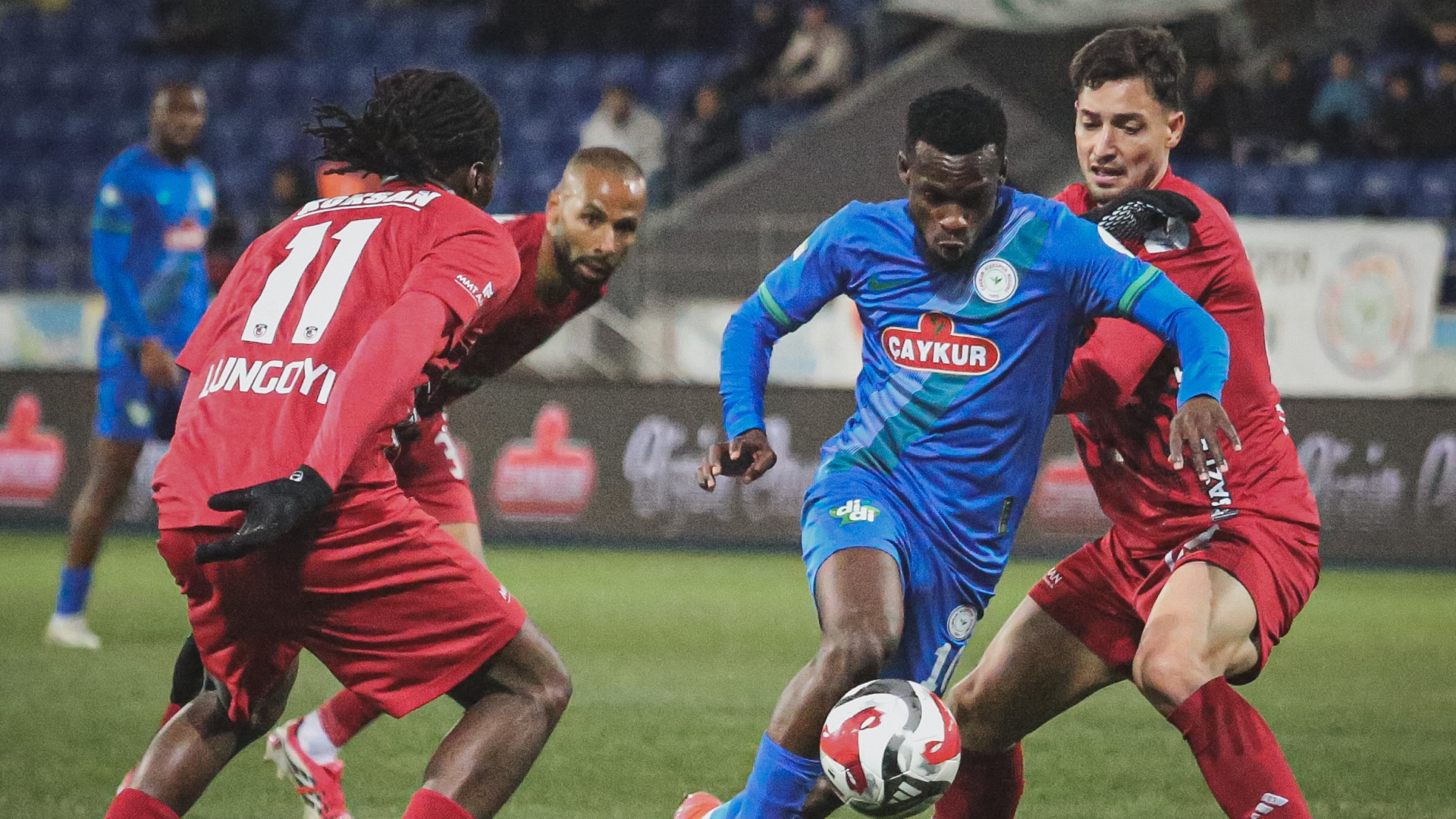 Çaykur Rizespor, Gaziantep FK'yı 2-1 Mağlup Etti