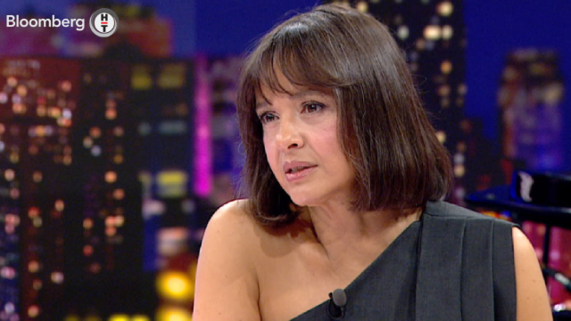 Zeynep Özyılmazel: Baba şefkati göremedim - Magazin haberleri