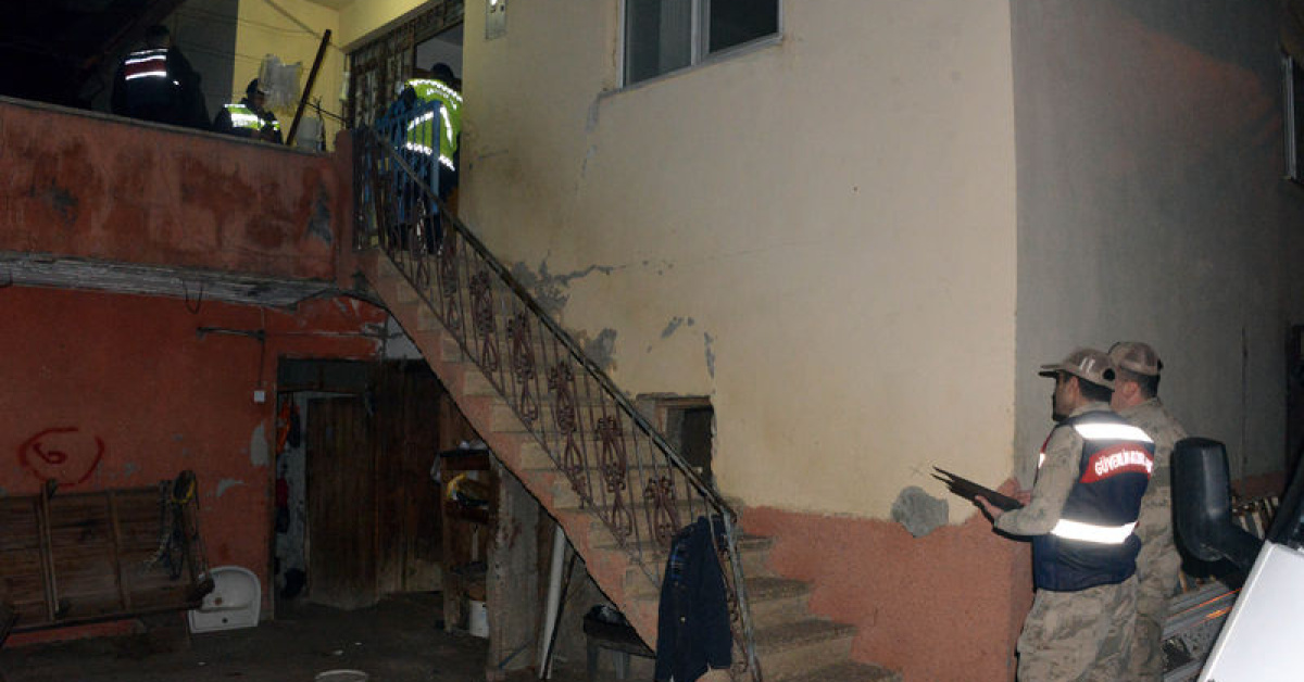 Kahramanmaraş'da Karısını Öldüren Zanlı Teslim Oldu