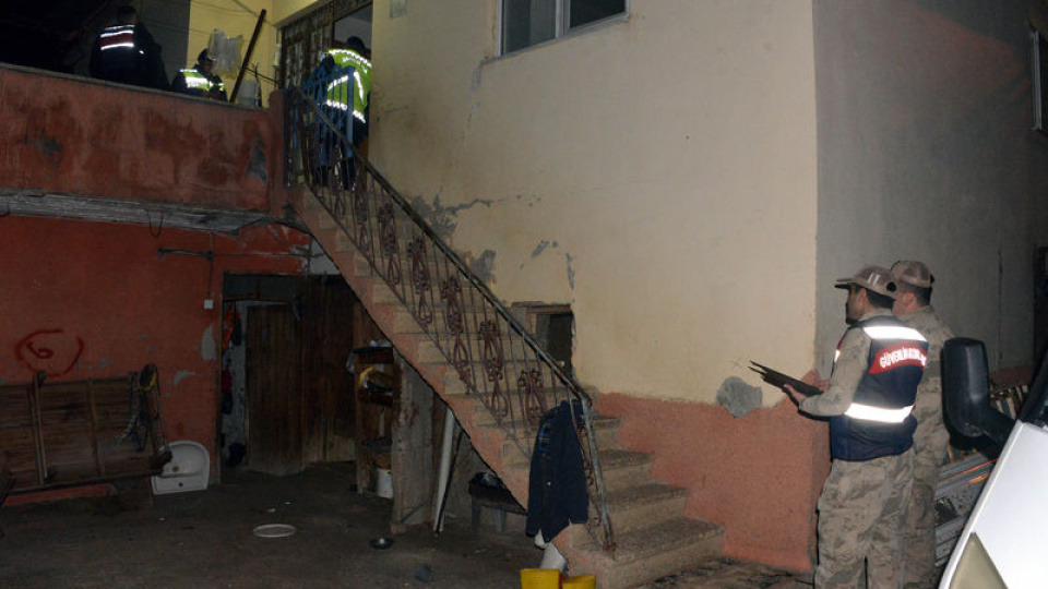 Tartıştığı karısını öldüren zanlı teslim oldu