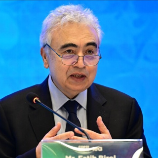 Petrol krizinde normale dönüş 2 yılı bulabilir