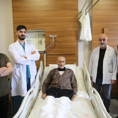 Kalbi durdu, 25 dakikalık kalp masajı hayata döndürdü