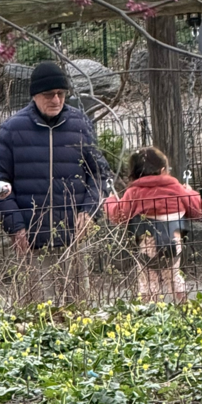 3 yaşındaki kızı için görev başında