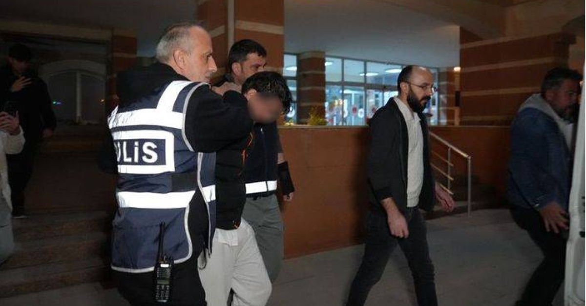 Kastamonu'da Eşini Öldürüp Cansız Bedeniyle Uyumuştu