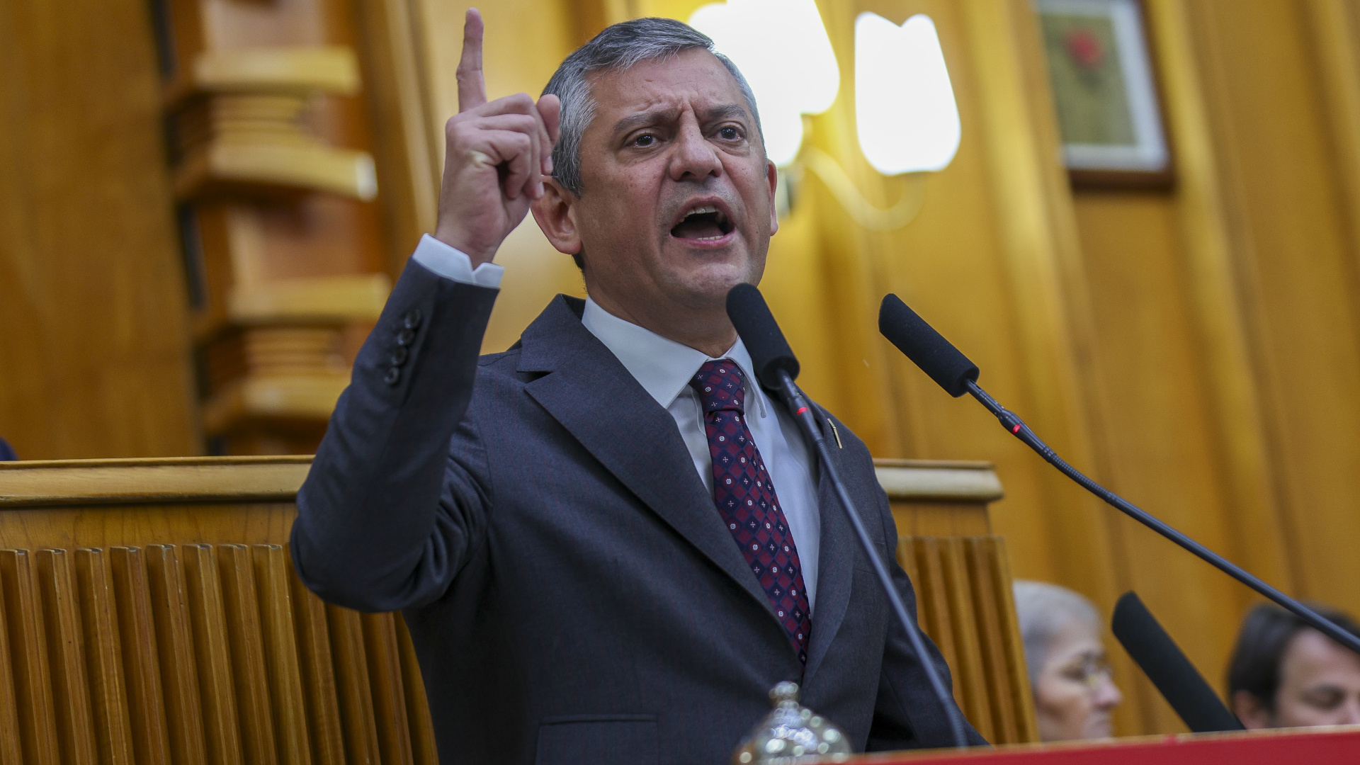 CHP Genel Başkanı Özgür Özel'den Meclis'te Önemli Açıklamalar