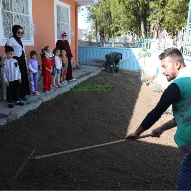 Kocasinan'da 2 okulda tarım alanları